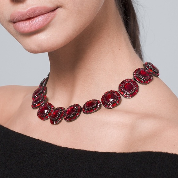 White House Black Market Jewelry - WHBM RED GLASS STATEMENT NECKLACE
